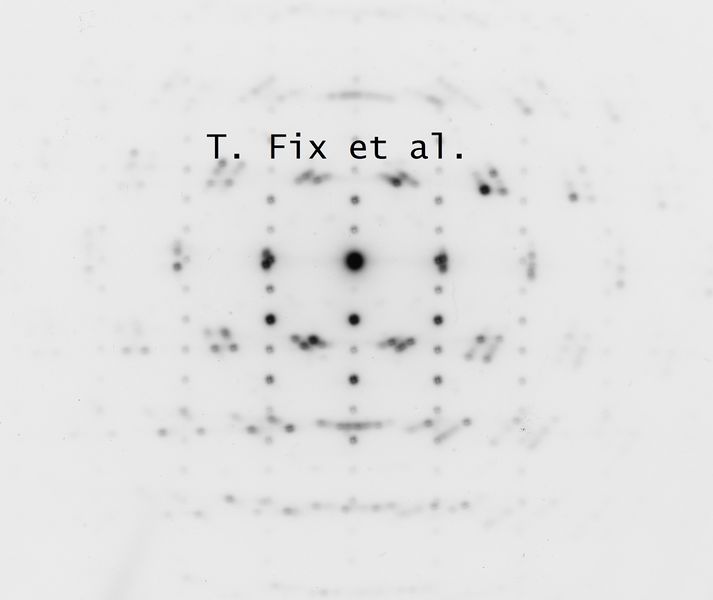 Selected area diffraction of SnTiO3 film (TEM)]]